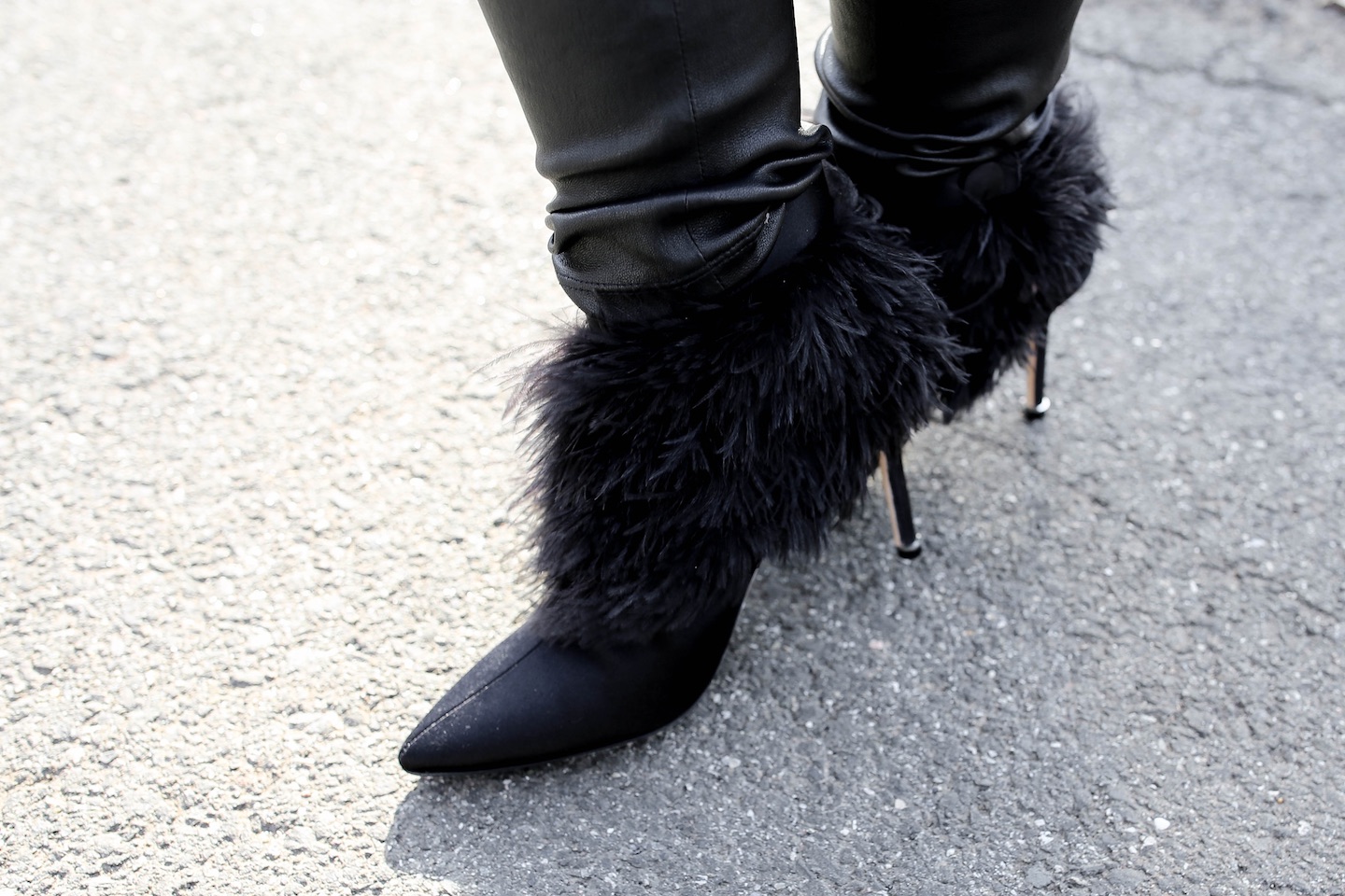 manolo-blahnik-oterala